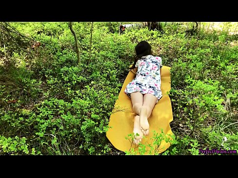 ❤️ Stranger on Tinder Masturbates My Pussy and Fucks Passionately in the woods (En främling på Tinder onanerar min fitta och knullar passionerat i skogen) Vacker porr at sv.sexera.ru ❤