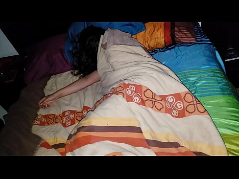 ❤️ Styvbarn som skäller ut sin unga styvmor medan hon sover. Vacker porr at sv.sexera.ru ❤